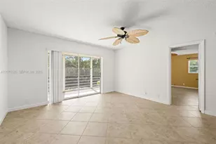 110 Lake Meryl Dr, West Palm Beach, FL 33411 - Photo 12