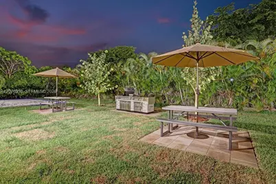 11203 NW 9th St, Plantation, FL 33325 - Photo 40