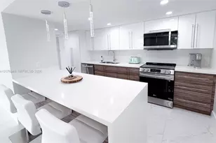 1800 Collins Ave, Miami Beach, FL 33139 - Photo 6