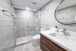 1800 Collins Ave, Miami Beach, FL 33139 - Photo 12