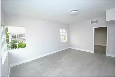 1321 Pennsylvania Av #4, Miami Beach, FL 33139 - Photo 4