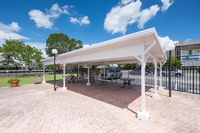 [Address not provided], Hallandale Beach, FL 33009 - Photo 24
