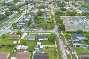 20400 NW 38th Ct, Miami Gardens, FL 33055 - Photo 38