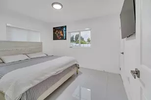 20400 NW 38th Ct, Miami Gardens, FL 33055 - Photo 16