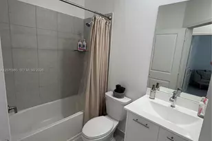 10300 NW 66th St, Doral, FL 33178 - Photo 44