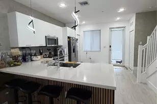 10300 NW 66th St, Doral, FL 33178 - Photo 22
