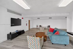 2655 Collins Ave, Miami Beach, FL 33140 - Photo 44