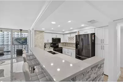 2655 Collins Ave #00, Miami Beach, FL 33140 - Photo 2