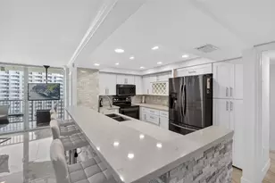 2655 Collins Ave, Miami Beach, FL 33140 - Photo 2