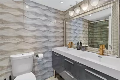 2655 Collins Ave #00, Miami Beach, FL 33140 - Photo 32