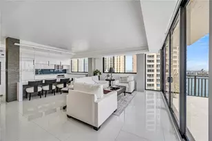 540 Brickell Key Dr, Miami, FL 33131 - Photo 14