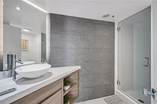 540 Brickell Key Dr, Miami, FL 33131 - Photo 32
