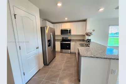 2790 Brie Hammock Bend, Saint Cloud, FL 34773 - Photo 6