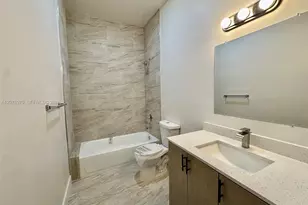2375 NW 105th St, Miami, FL 33147 - Photo 10