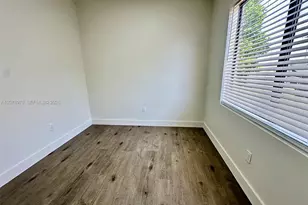2375 NW 105th St, Miami, FL 33147 - Photo 12