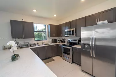 139 NE 27th Ter, Homestead, FL 33033 - Photo 16