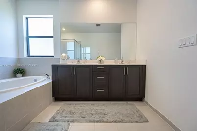 139 NE 27th Ter, Homestead, FL 33033 - Photo 40