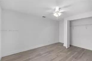 950 NW 197th Terrace, Pembroke Pines, FL 33029 - Photo 22