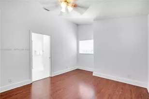 950 NW 197th Terrace, Pembroke Pines, FL 33029 - Photo 40
