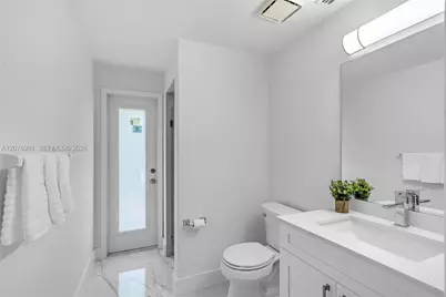 950 NW 197th Ter, Pembroke Pines, FL 33029 - Photo 16