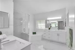 950 NW 197th Terrace, Pembroke Pines, FL 33029 - Photo 30