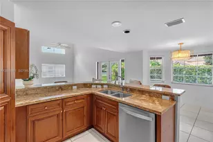 950 NW 197th Terrace, Pembroke Pines, FL 33029 - Photo 16