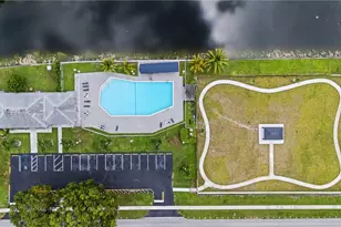 8305 NW 61st St, Tamarac, FL 33321 - Photo 22
