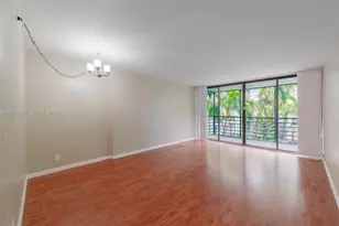20500 W Country Club Dr, Aventura, FL 33180 - Photo 1