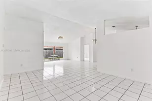 19181 NW 89th Ave, Hialeah, FL 33018 - Photo 8