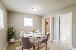 2435 Liberty St, Hollywood, FL 33020 - Photo 6