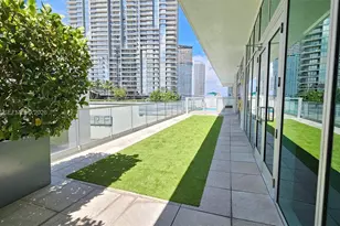 55 SE 6th St, Miami, FL 33131 - Photo 52