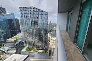 55 SE 6th St, Miami, FL 33131 - Photo 24