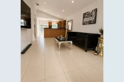 7821 NW 194th St #7821, Hialeah, FL 33015 - Photo 4