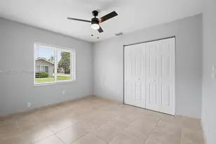 5200 W Lakes Dr, Deerfield Beach, FL 33442 - Photo 18
