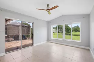 5200 W Lakes Dr, Deerfield Beach, FL 33442 - Photo 12