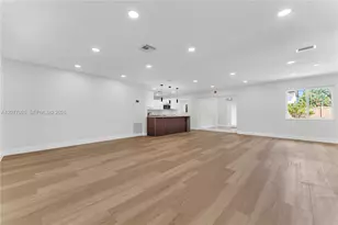 3940 NW 5th St, Coconut Creek, FL 33066 - Photo 8