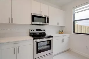 23220 SW 131st Ct, Miami, FL 33170 - Photo 4