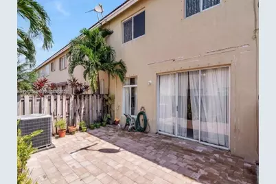 5614 NW 112th Pl, Doral, FL 33178 - Photo 18