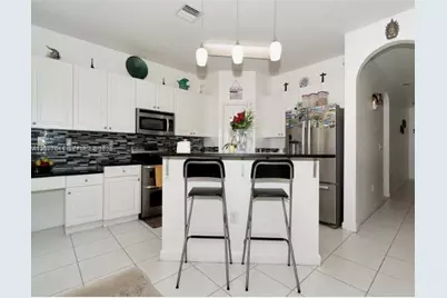 5614 NW 112th Pl, Doral, FL 33178 - Photo 12