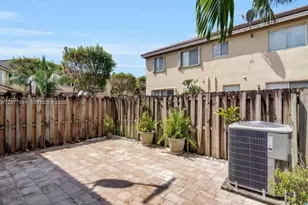5614 NW 112th Pl, Doral, FL 33178 - Photo 16