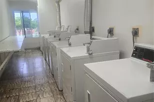 8990 SW 24th St, Miami, FL 33165 - Photo 12