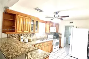 106 N 32nd Ave, Hollywood, FL 33021 - Photo 8