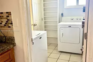 106 N 32nd Ave, Hollywood, FL 33021 - Photo 12