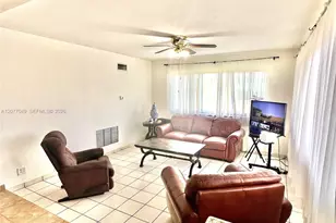 106 N 32nd Ave, Hollywood, FL 33021 - Photo 2
