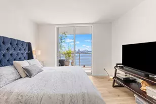 325 S Biscayne Blvd, Miami, FL 33131 - Photo 24