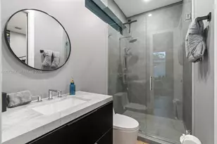 400 NW 49th St, Miami, FL 33127 - Photo 30