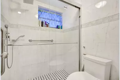 18707 NE 14th Ave #522, Miami, FL 33179 - Photo 26