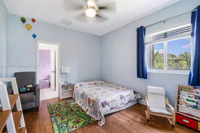 1928 Water Ridge Dr, Weston, FL 33326 - Photo 38
