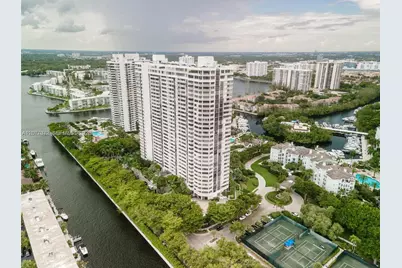 2000 Island Blvd #908, Aventura, FL 33160 - Photo 1