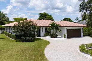 11033 NW 19th St, Coral Springs, FL 33071 - Photo 2